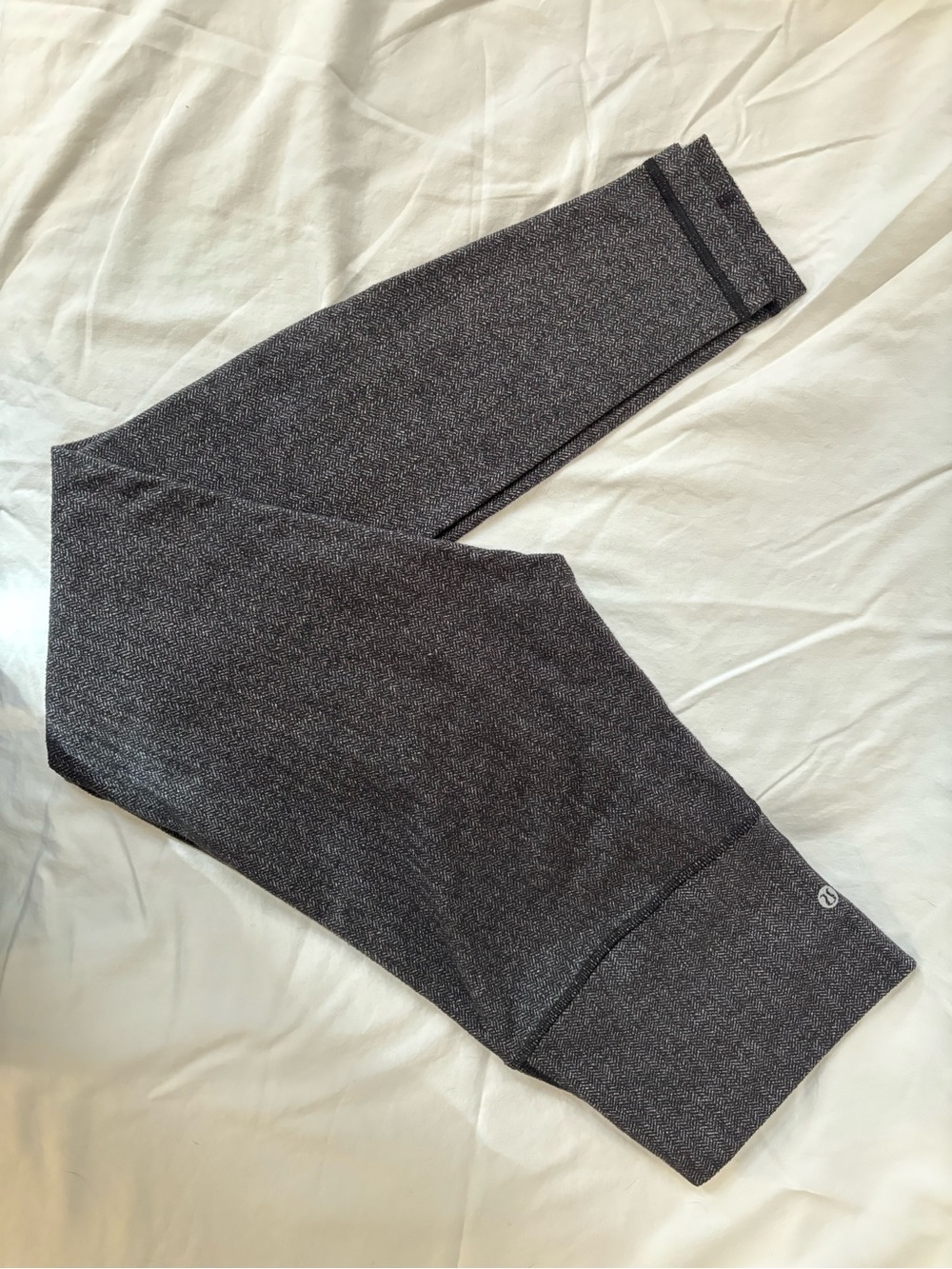 Lululemon Women’s Gray Herringbone Leggings GUC